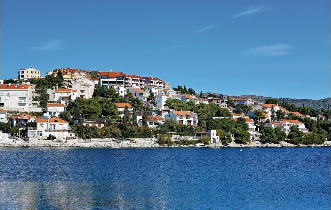 Beautiful Apartment In Rogoznica With Wifi Luaran gambar